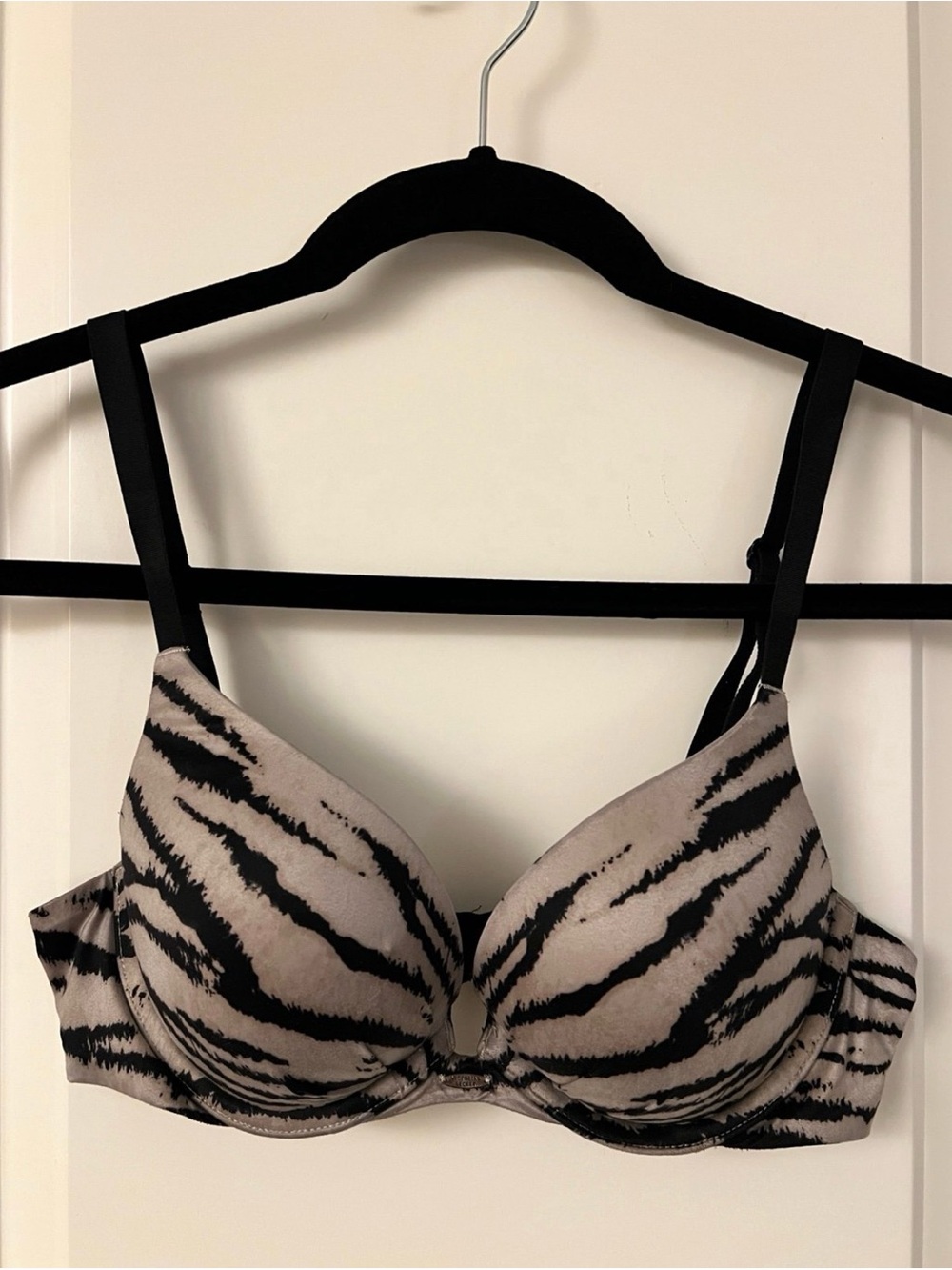 Vintage Victoria's Secret Beige and Black Zebra-Print Push-Up Bra